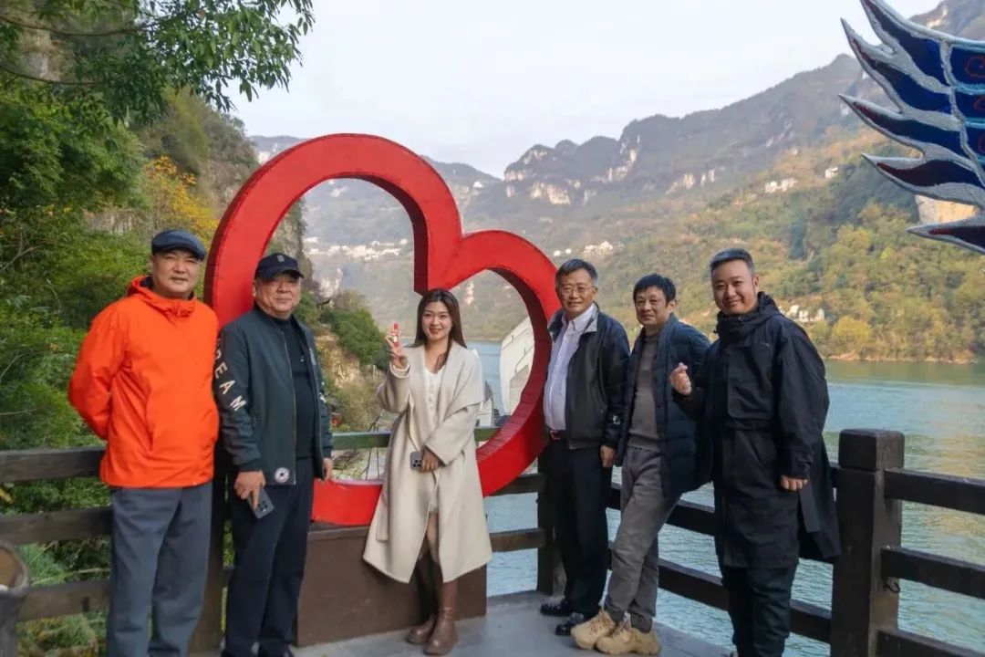 市文联主席周立荣“智赋”三峡人家文旅融合与创新