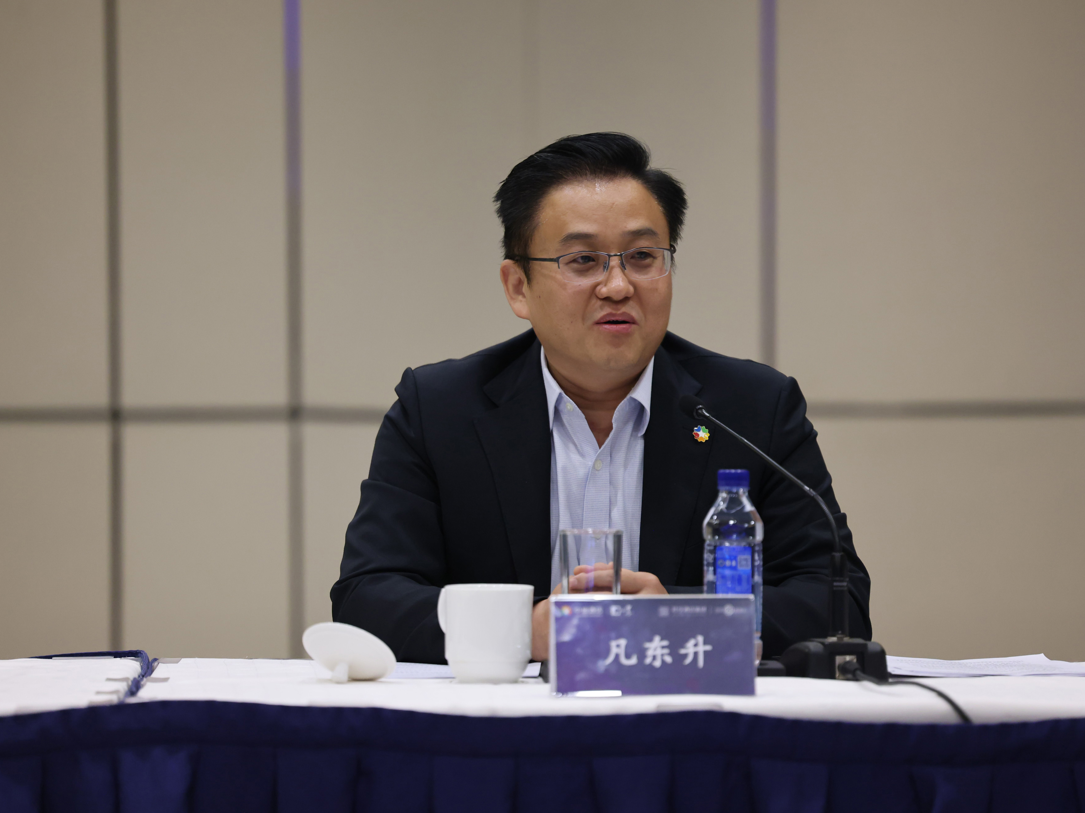 中旅酒店党委书记、董事长 凡东升出席活动.jpg