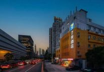 经济型酒店归来：18年后，又是一条好汉