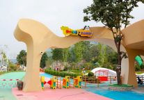 自然+萌宠、沉浸式互动体验，云丘山朵拉萌宠乐园开园啦！