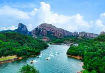 “大美上饶·自在山水”2025上饶（弋阳）夏季旅游主题推广系列活动在龟峰景区启幕