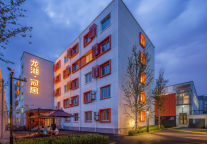 龙湖冠寓：用服务“定义”青春，以创新驱动成长