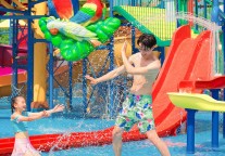 总投资3.5亿元  河北保定涞源湖热带海洋世界水上乐园进入试运行阶段