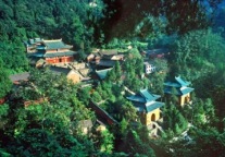 湖北文旅集团领导周永彪带队到武当山特区政府协调推进景区开发和托管工作