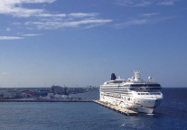 上半年福马“小三通”客流激增52% 达4.4万人次