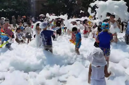 接着奏乐！接着舞！ 龟峰景区夏日水上狂欢季火爆开启，现场气氛嗨到爆！