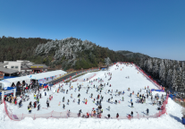 雪҉҉҈ 雪҉҉҈ 雪҉҉҈ ~~明月山的初！雪！来！啦！🤩