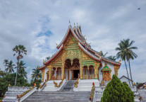 “星光·澜湄号”中老铁路跨境旅游列车在昆首发