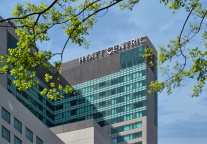 因时而变，国际豪华酒店品牌的“精、质”进化