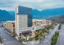 雅阁酒店集团|云南镇雄海能雅阁大酒店荣获金光奖“最佳商务酒店”