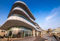 当智能科技遇见胶东渔歌，尽在威海金海雅阁度假酒店