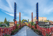 宋城演艺：今年国庆黄金周旗下景区共计接待游客超260万人次