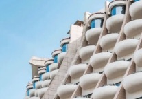 伊起出发丨招商蛇口精品旅居，打开别样春光“蓝调” 