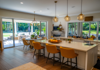 让管家一肚子苦水的公共厨房，该取消吗？