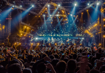 国新办发布会：亲子游、演出游等新型融合式消费成为消费新增长点