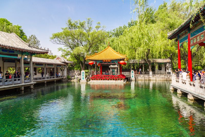 摄图网_501292783_济南名泉趵突泉（企业商用）.jpg