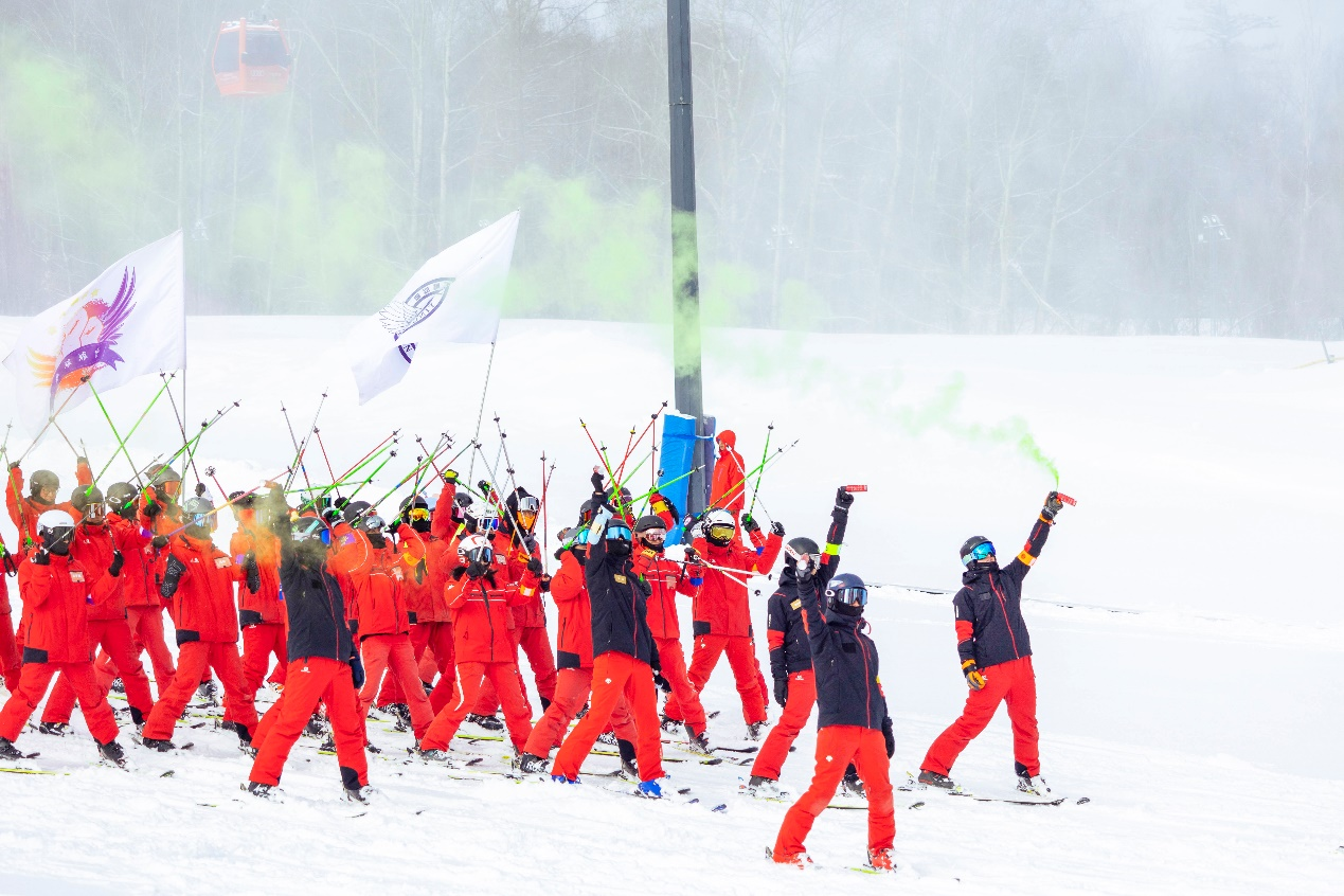 长白山万达国际度假区雪季正式开板