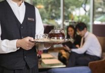 中国式高奢酒店“微光”：辉耀全球旅居版图