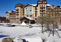 从冰雪酒店看季节性营业的人力资源策略