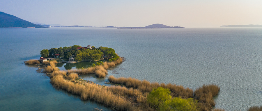摄图网_501576204_wx_苏州环太湖大道小岛(企业商用).jpg