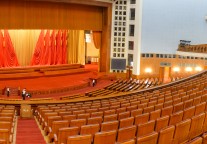 从“诗和远方”到“经济新引擎”：两会组合拳助推文旅打造支柱性产业