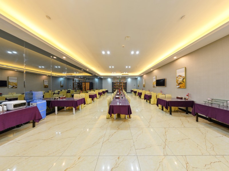 格盟酒店，尝遍美食后再沉醉美景