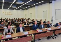 聚焦AI落地，推进科技赋能丨白天鹅酒管公司举办AI智能体应用培训