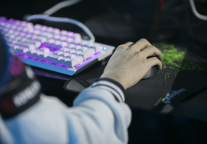 2023年度电竞酒店总量达2.4万家，净增5357家！