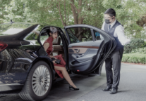 上海万达瑞华酒店携手梅赛德斯-奔驰品质出行|耀出行