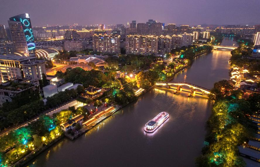 黄龙酒店管理集团：运河畔，明珠级【场地推荐】