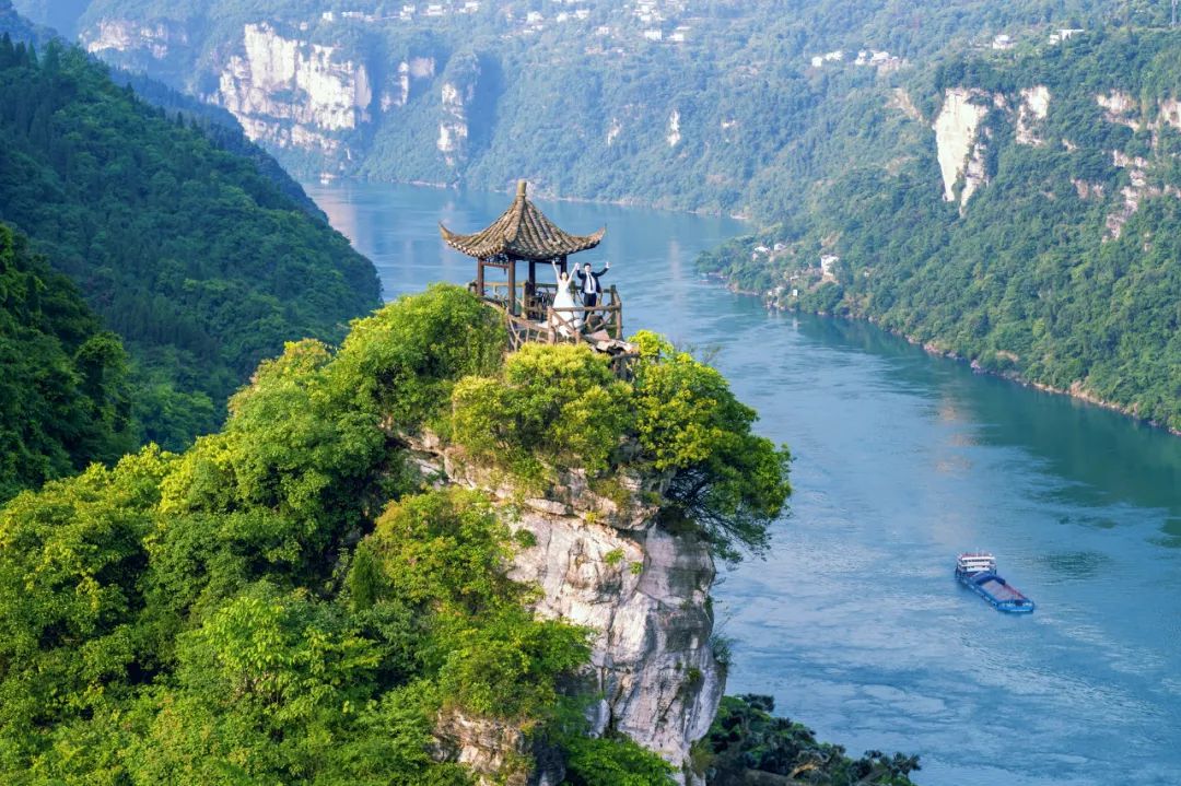 在《人民日报》上看三峡人家景区