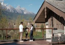 王昆欣：深耕银发游市场 做好服务是关键