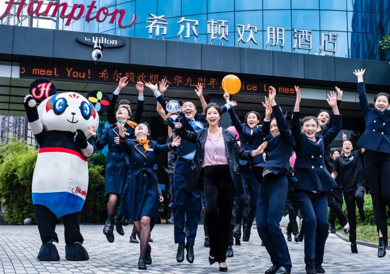 点亮你的灯塔offer | 2024希尔顿欢朋云端人才招聘会