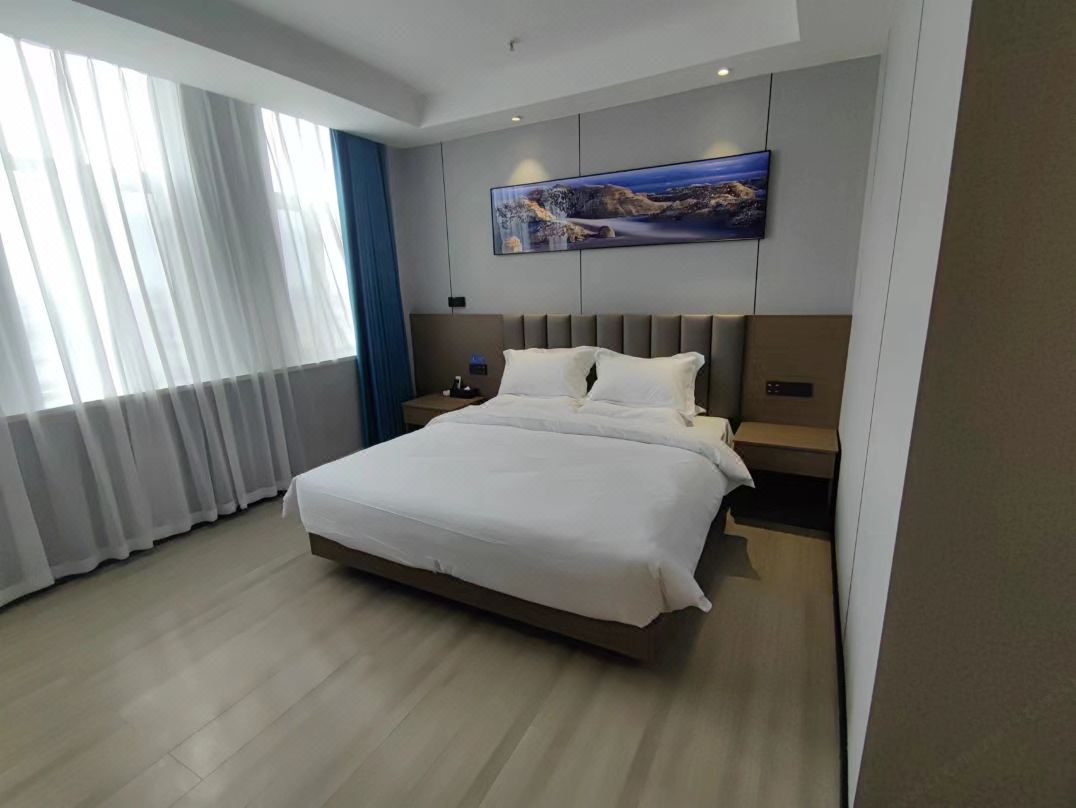 新店开业，途客中国轻居酒店兰州中川机场店