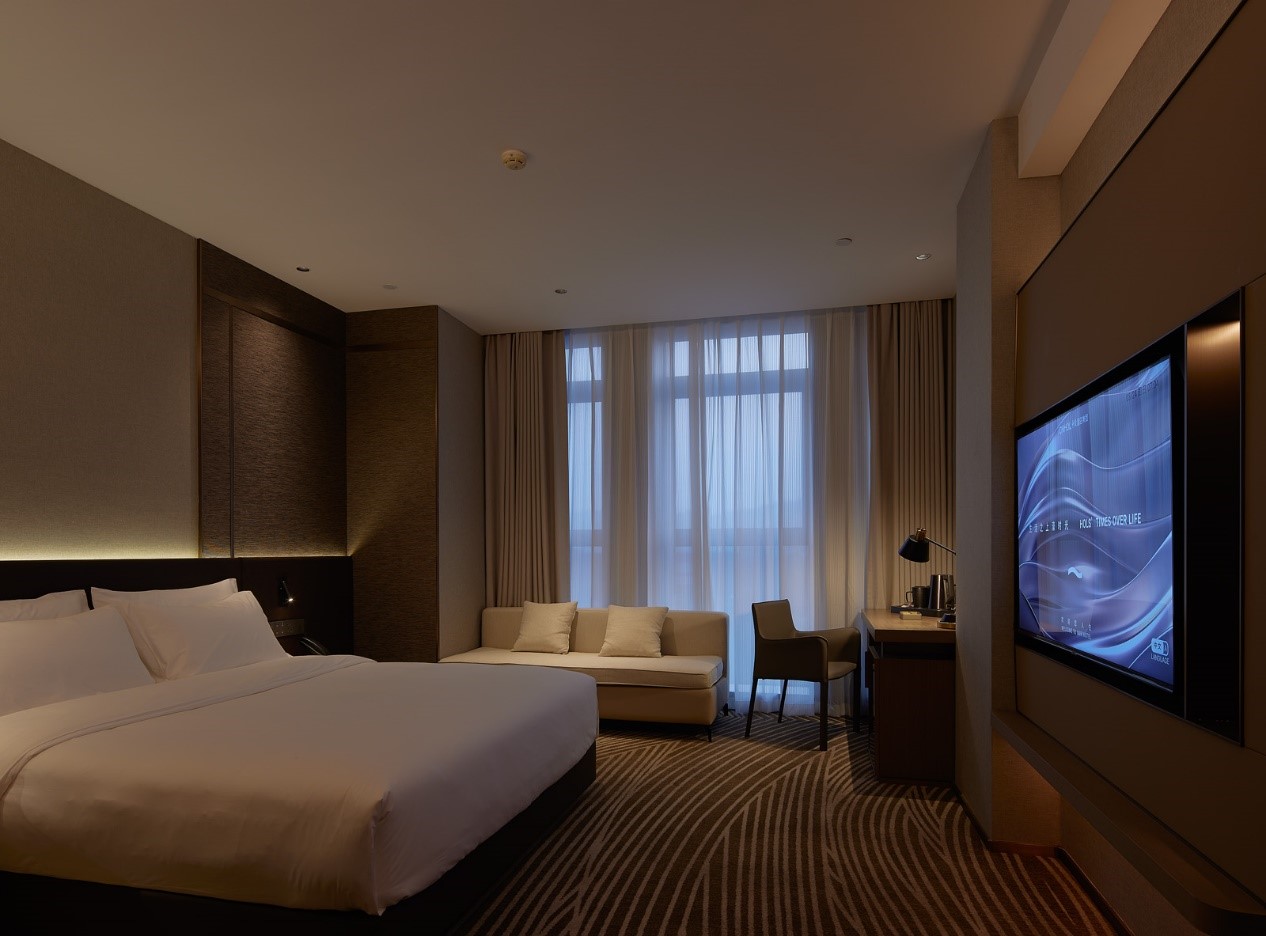 中濠酒店荣获“深圳知名酒店品牌”奖，发展势头迅猛展现广阔前景