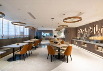 “开业即满房” 朗丽兹新店爬坡期业绩快速攀升