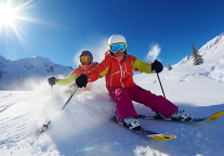 美团：大众冰雪旅游热情高涨