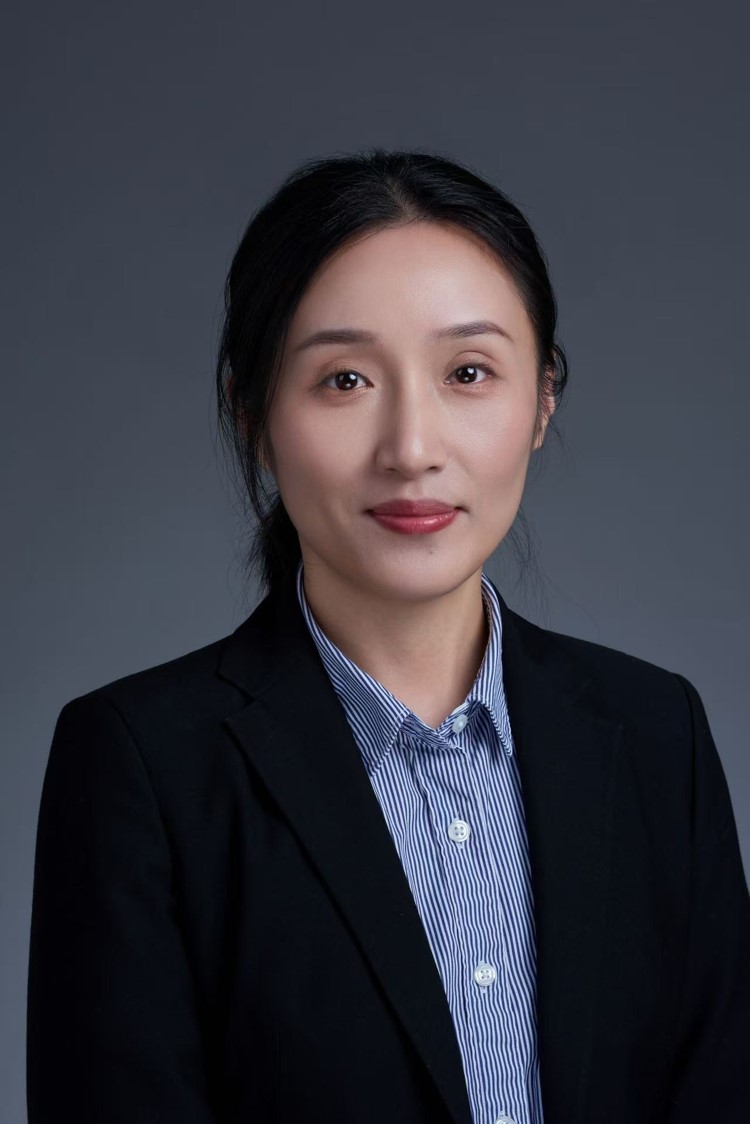 谢唯.jpg
