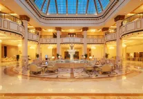 “卷”字当头的酒店投资，是选择自主经营还是加盟品牌？