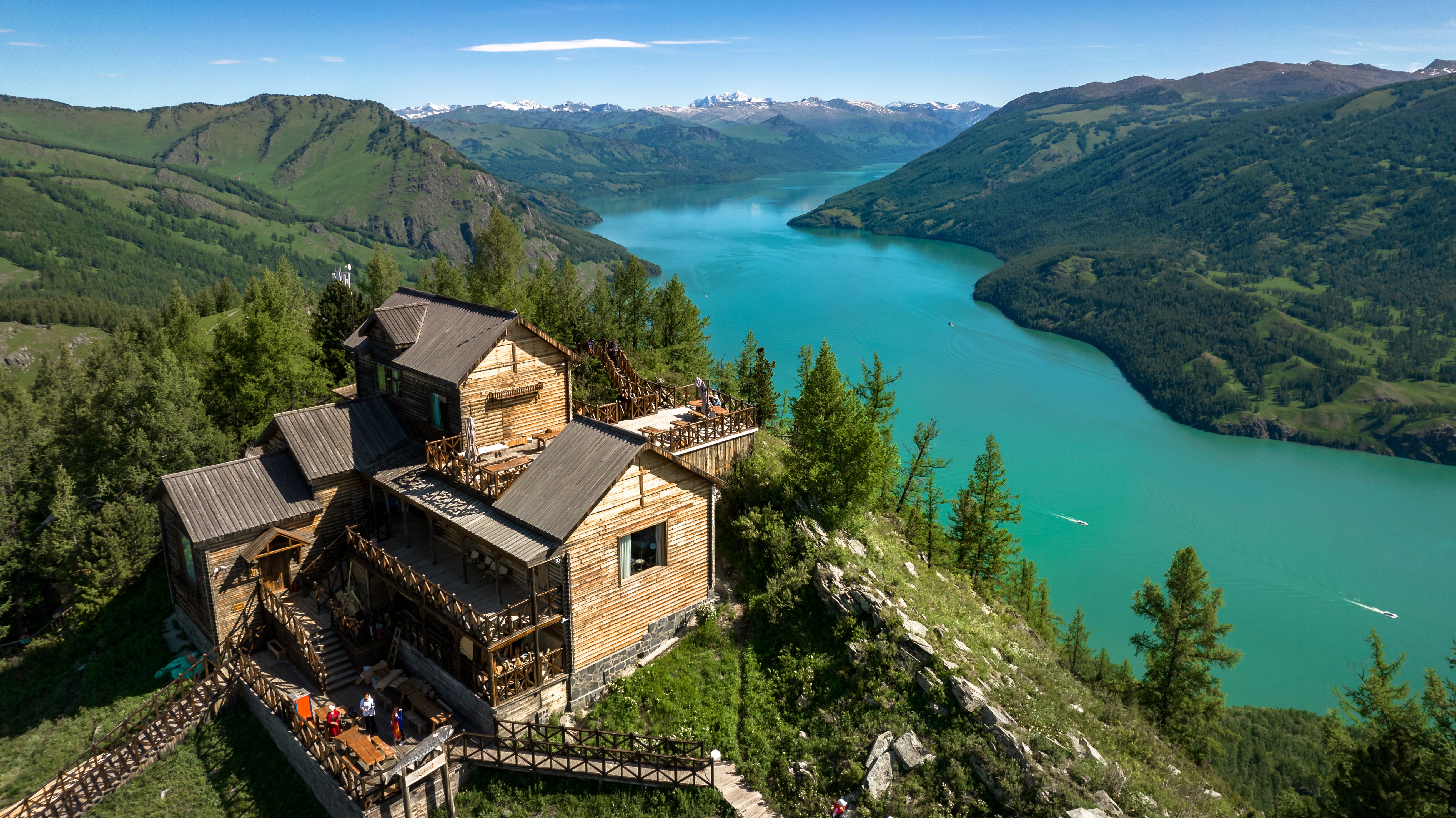 《我的阿勒泰》热播带动新疆阿勒泰旅游热潮，有酒店6月基本订满