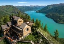 《我的阿勒泰》热播带动新疆阿勒泰旅游热潮，有酒店6月基本订满