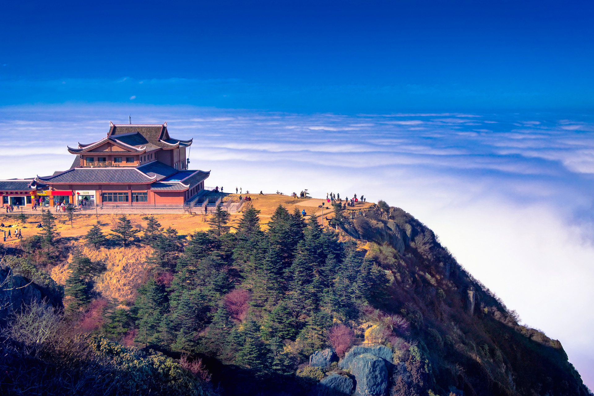  安逸四川·南江之夏文旅活动启幕 中高考生专享近百家景区优惠