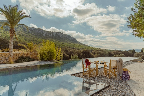 凯悦酒店集团计划收购Mr & Mrs Smith，巩固其奢华酒店领域地位