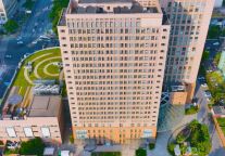 铁狮门进军上海高端长租公寓市场