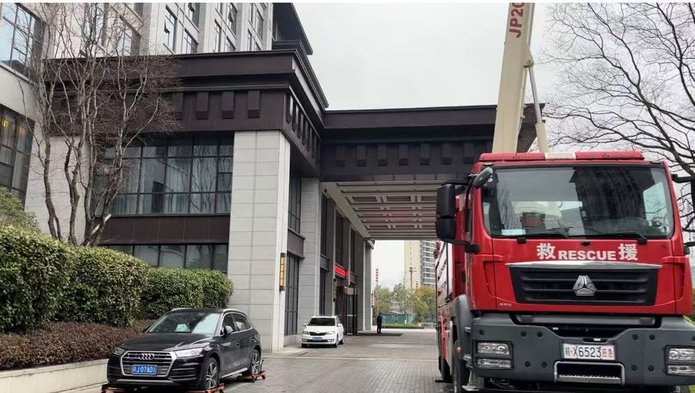 萍乡市消防救援支队与万达锦华酒店联合举办社区消防安全宣传活动