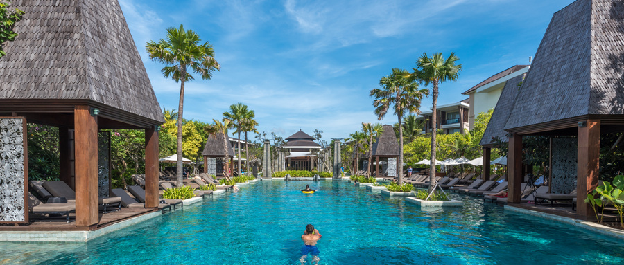 总投资4亿元，海南万宁南国东南亚风情旅游度假区项目签约