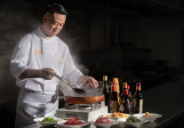 广州朗豪酒店任命米其林星厨邱晓贵为中餐行政总厨