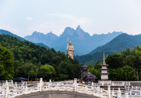 九华旅游：2300万元参拍池州市地块获董事会审议通过