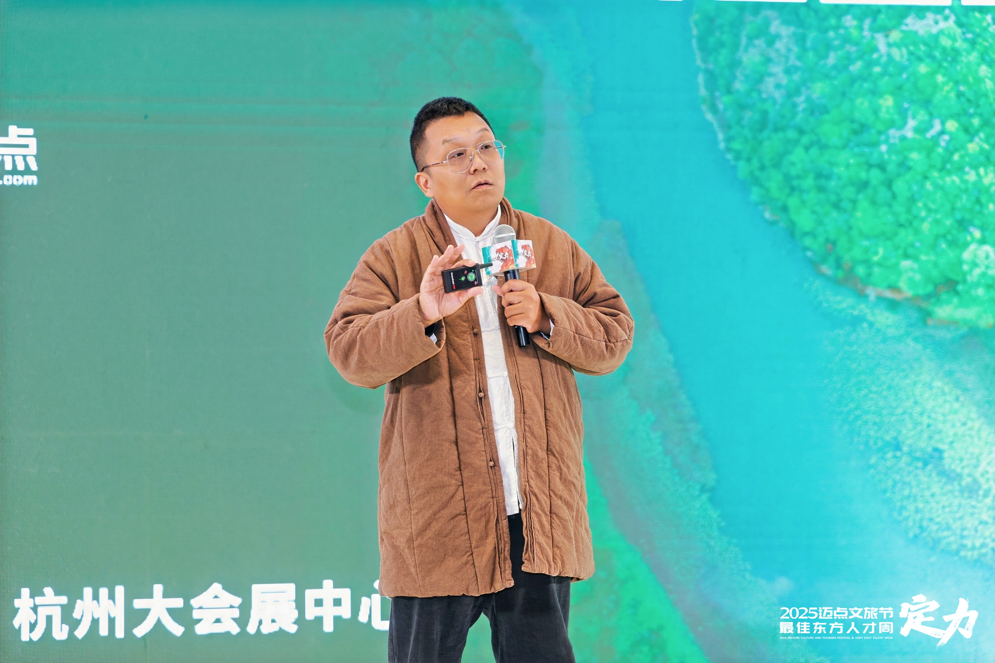 2600万粉大V小黑诸鸣：千里马时代，文旅IP靠自己就能出圈