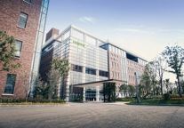  杜亚以智能遮阳重塑旅居体验，受邀出席2025迈点文旅节